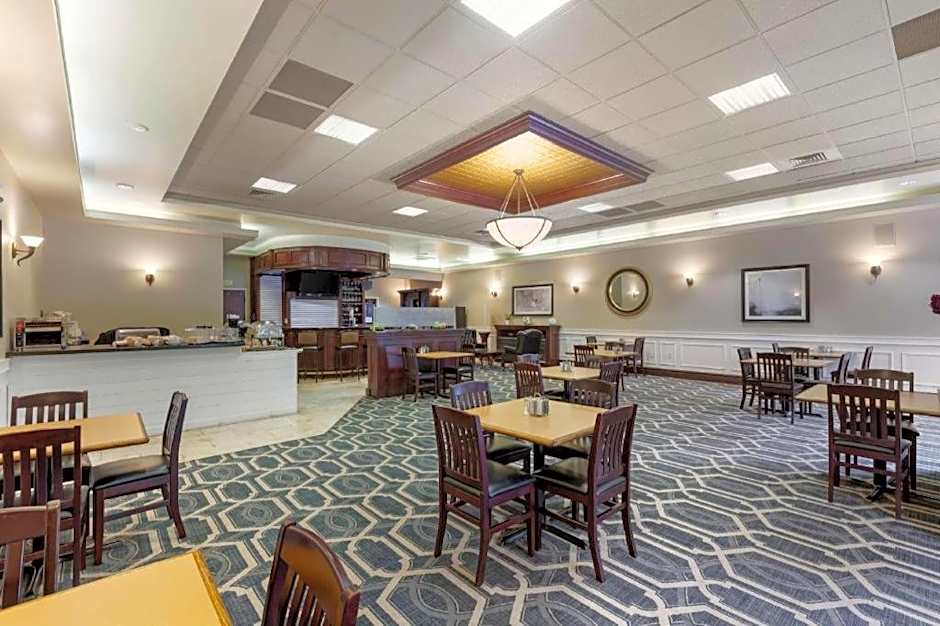 Best Western Plus Orillia Hotel