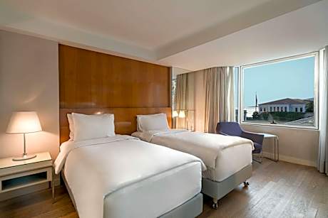 Premium Twin Room with Partial Sea View