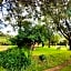 Villa Patzcuaro Garden Hotel & RV Park