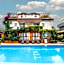 Ten Apart Hotel