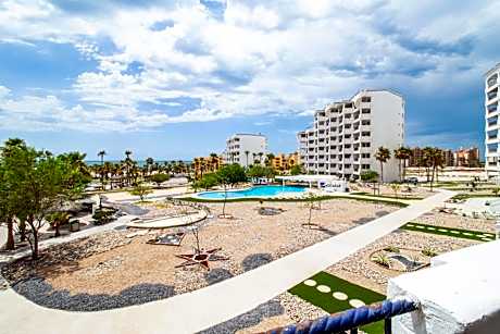 Three-Bedroom Apartment with Balcony