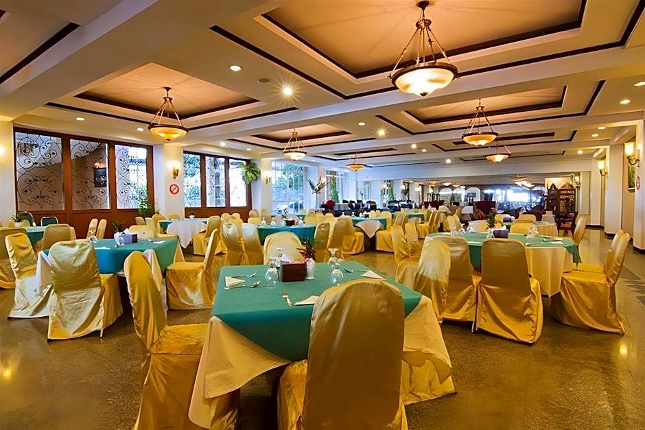 Royal Hotel and Convention Tretes