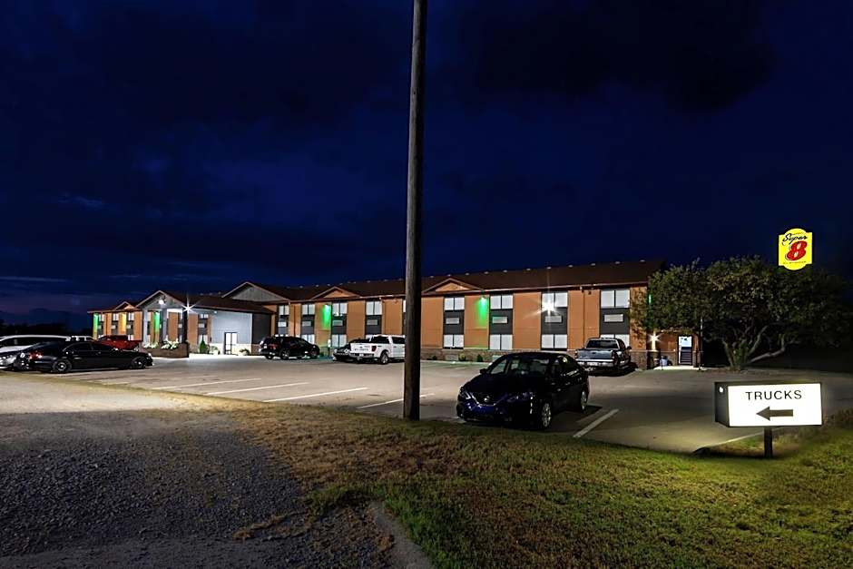 Super 8 by Wyndham Marston