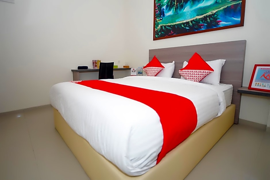 OYO 251 The Maximus Inn Hotel