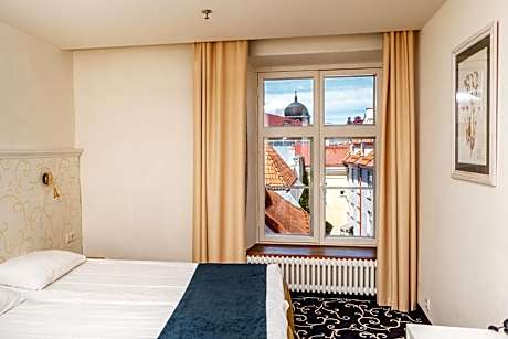 Standard Double or Twin Room with Free Parking