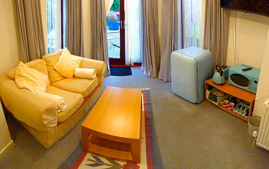 The Blue Palms - Fistral Beach