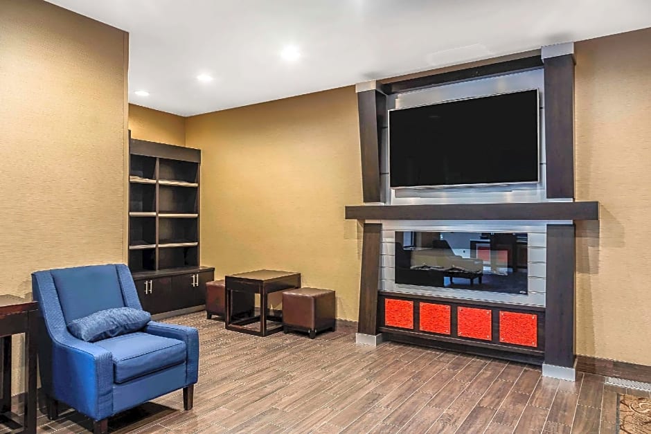 Comfort Suites San Jose Airport – San José, CA
