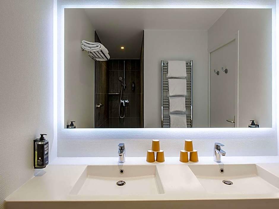 ibis Paris Canal Saint Martin