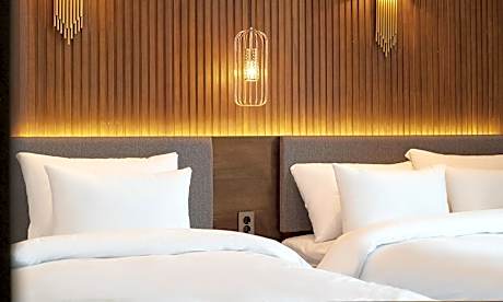 Deluxe Twin Room with Oean View + Free Breakfast for 2 people