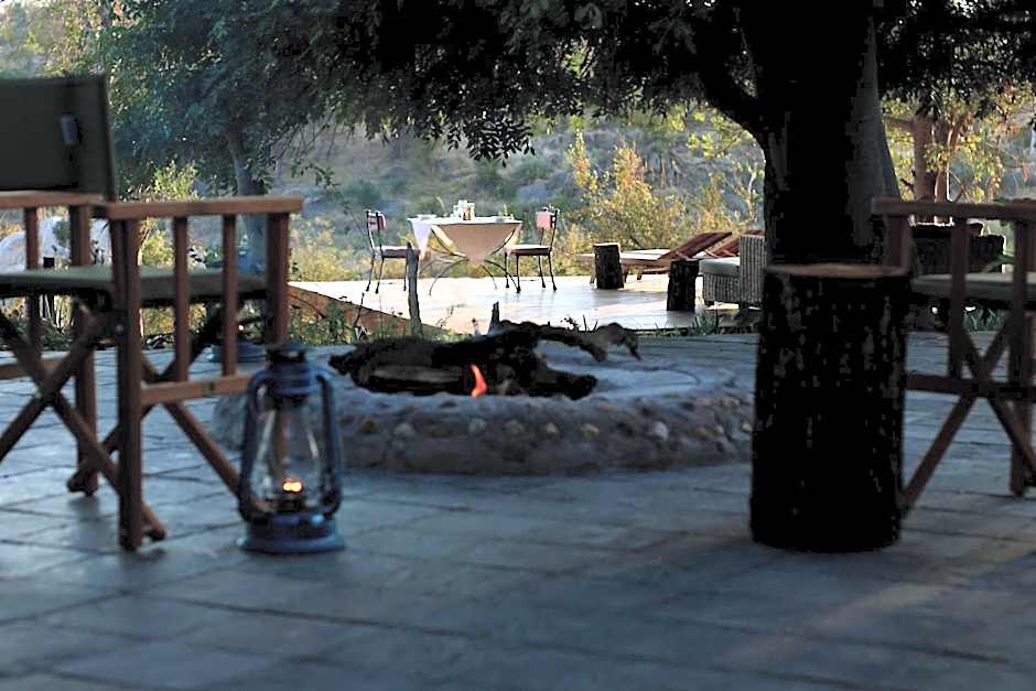 Ivory Wilderness River Rock Lodge