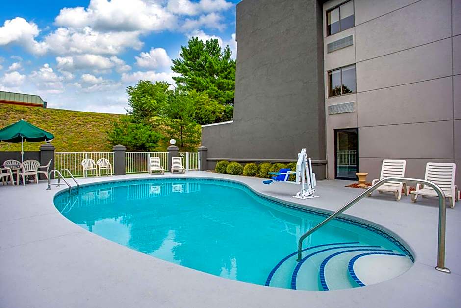 La Quinta Inn & Suites by Wyndham Roanoke Salem