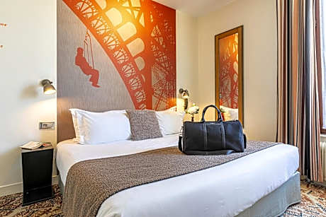 Hotel Alpha Paris Tour Eiffel