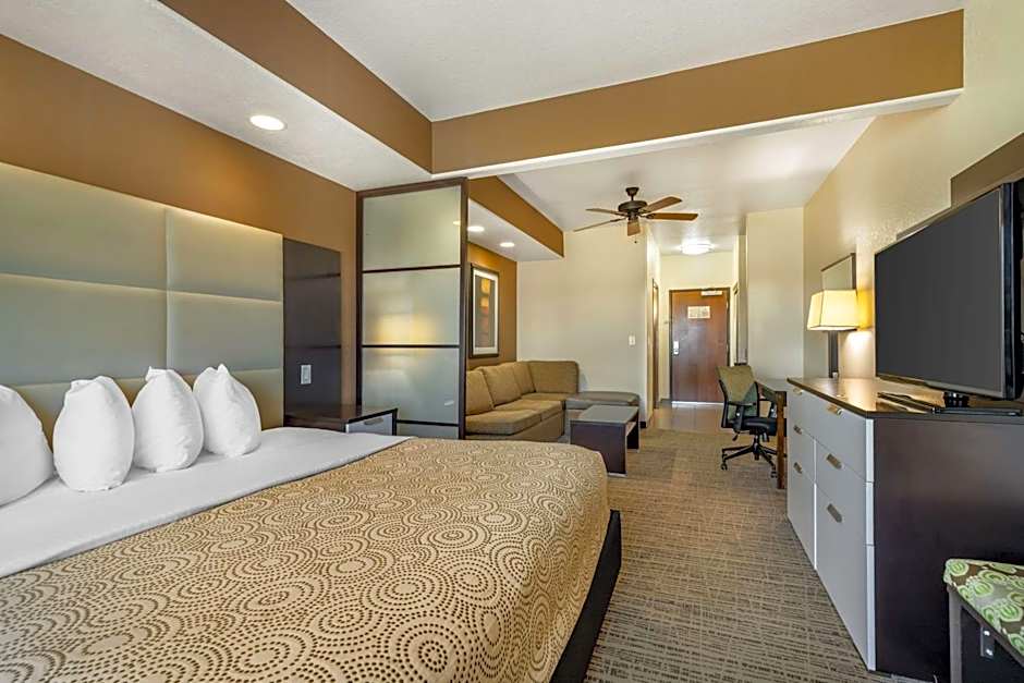Best Western Plus Lackland Hotel & Suites