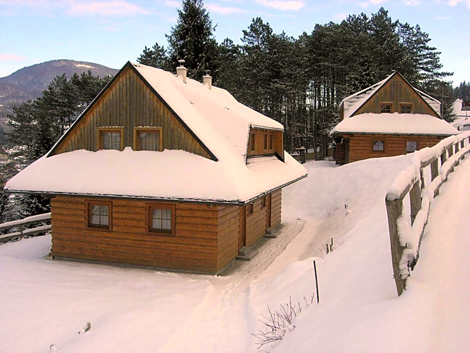 Drevenica pod smrekom