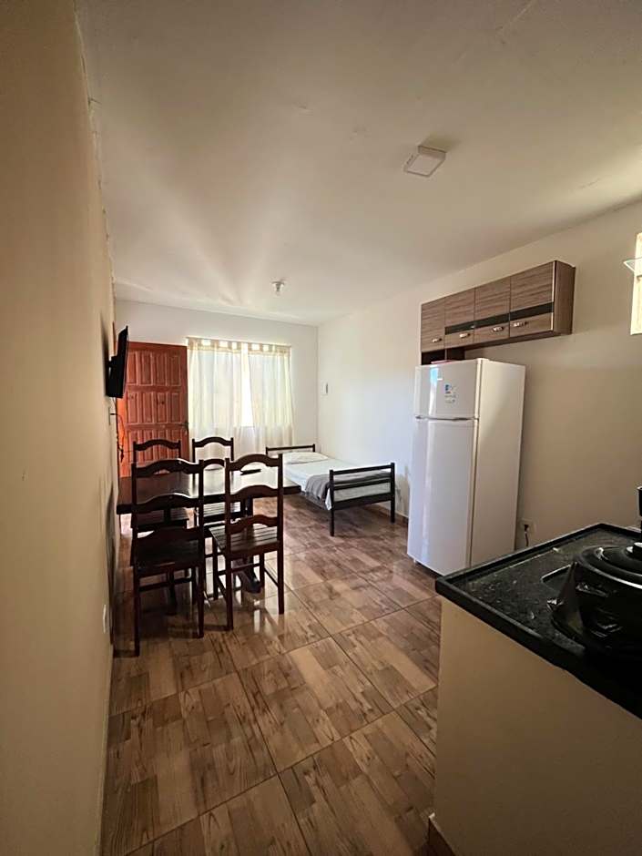 Casa inteira con piscina compartilhada