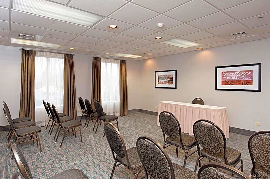 Hampton Inn By Hilton And Suites Chicago/Lincolnshire