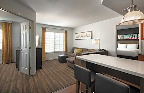 Two-Bedroom King Suite