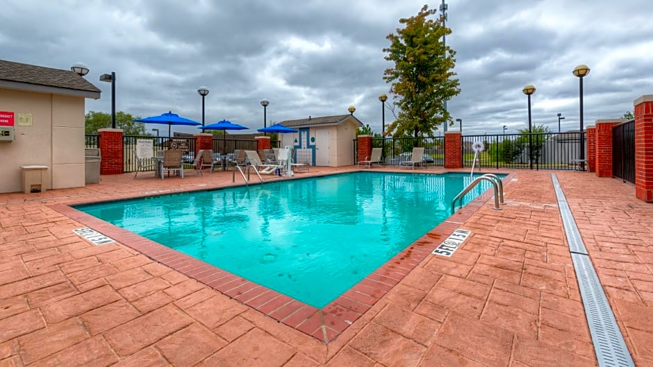 Holiday Inn Express Hotel & Suites Memphis Southwind By IHG
