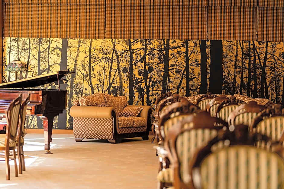 Hotel Hoho "A hotel overlooking the Echigo Plain and the Yahiko mountain range" formerly Hotel Oohashi Yakata-no-Yu