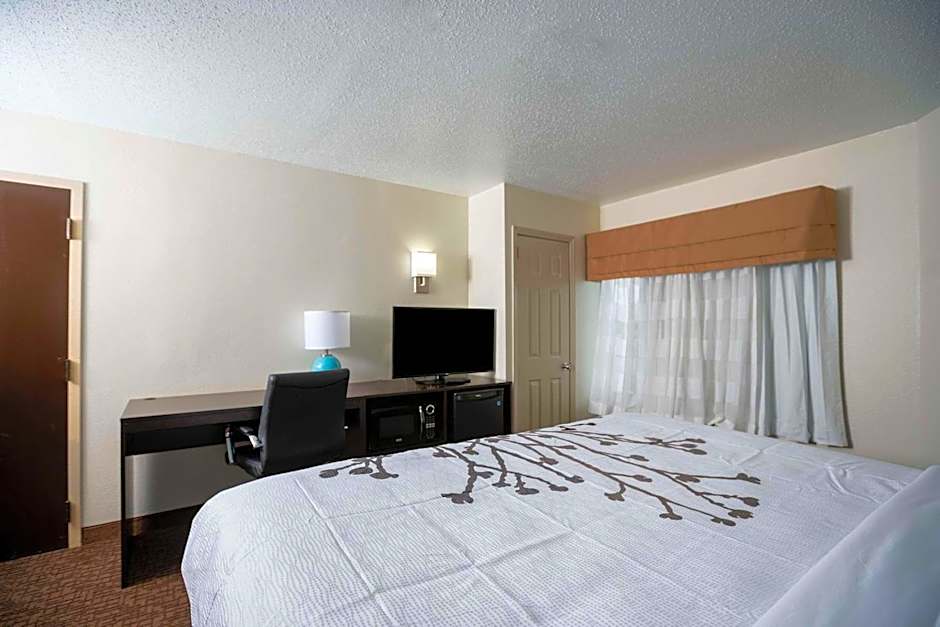 Sleep Inn near Outlets