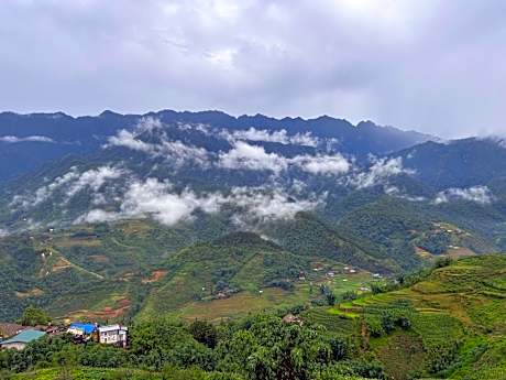 Black Hmong View hotel