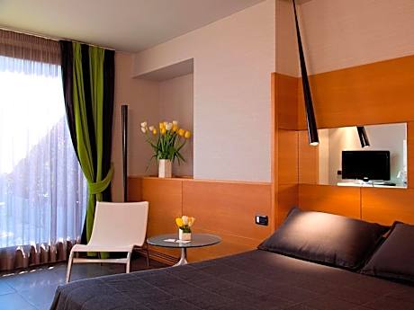 Zone Hotel