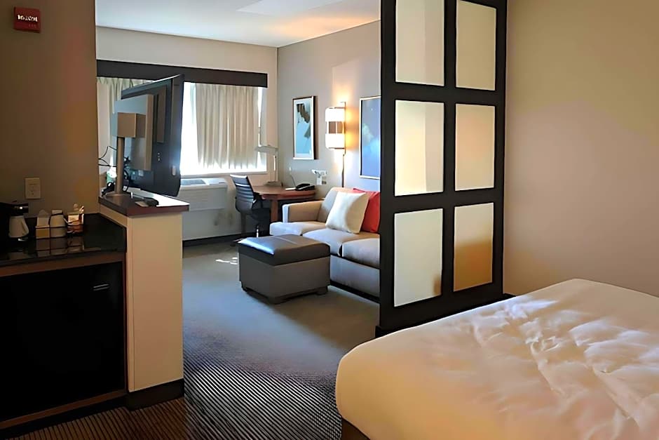 Comfort Suites Milwaukee West