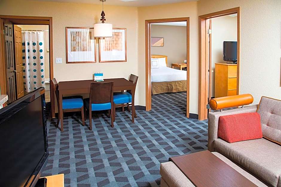 TownePlace Suites by Marriott Anaheim Maingate Near Angel Stadium