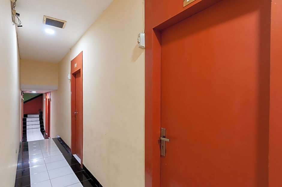 Urbanview Hotel Syariah Residence Medan by RedDoorz