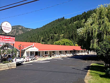 Overlander Motel