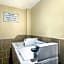 Econo Lodge Madison East