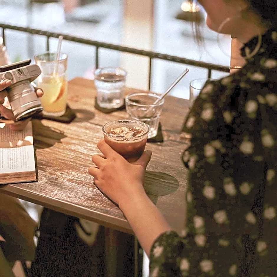 Leaf Signature Hotel - La Group