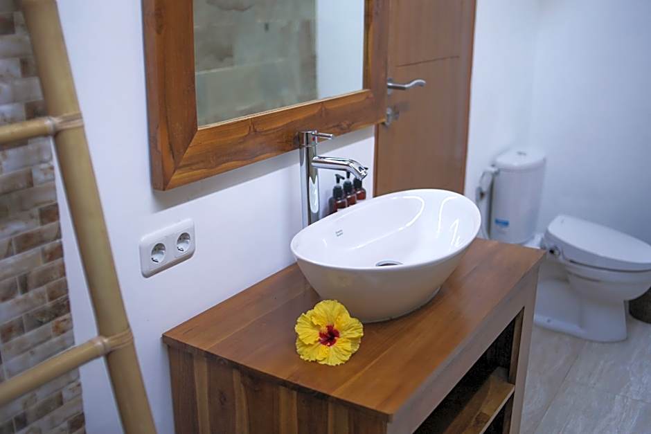 Villa Casablanca Surf Keramas