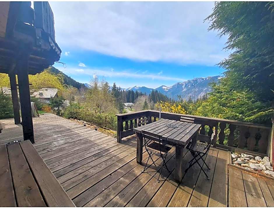 Alpine 1 bed Chalet with beautiful views