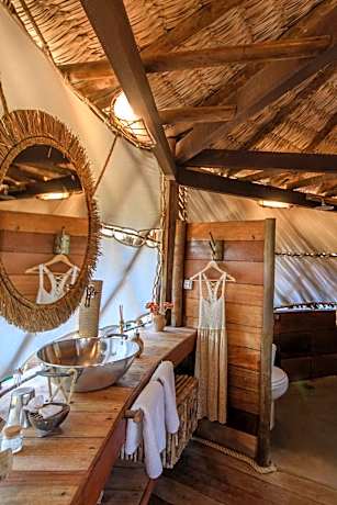 High Stilt House Sea