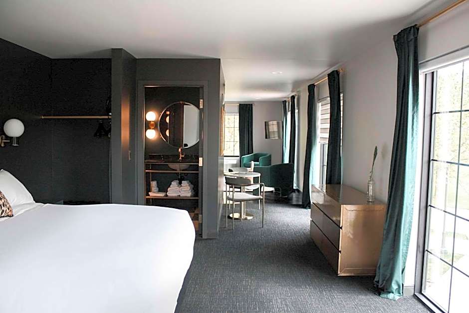 The Inn Hotel, Ascend Hotel Collection