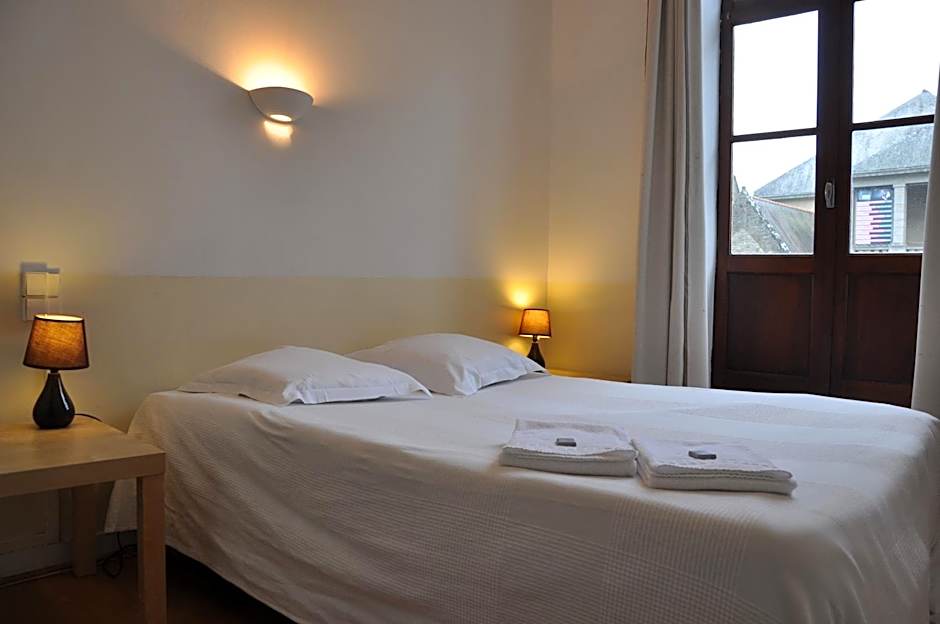 Cafe Hotel du Theatre