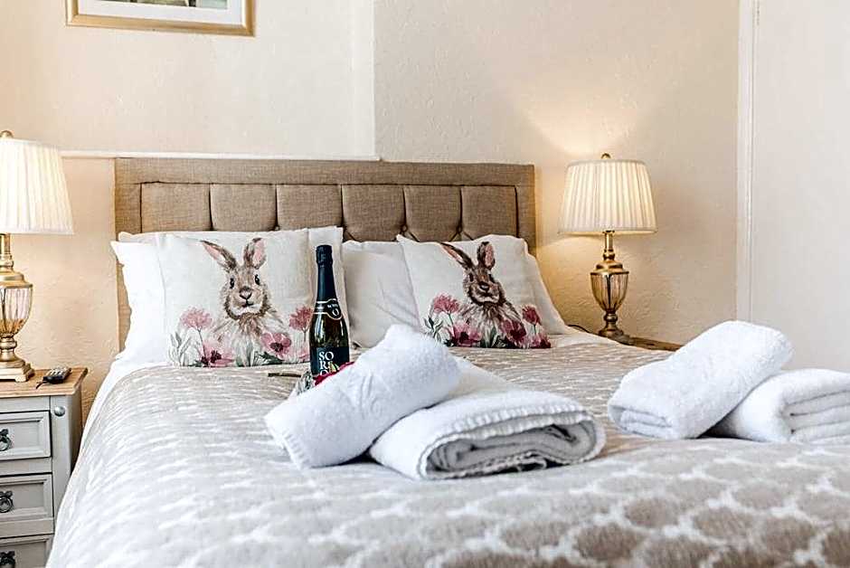 Rayrigg Villa Windermere (Room Only)