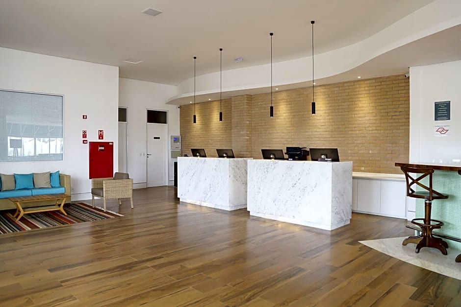 Vitoria Express Dom Pedro