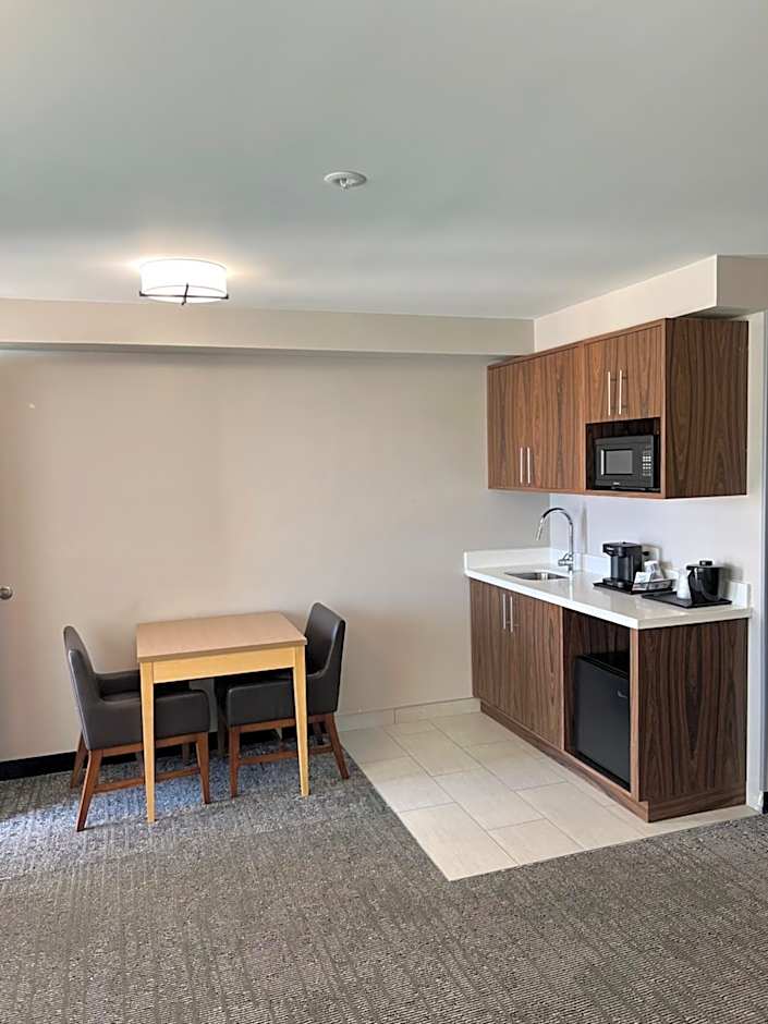 Country Inn & Suites by Radisson, Vallejo Napa Valley, CA
