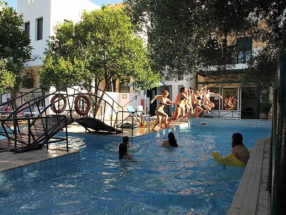 Kastro Studios Apartments
