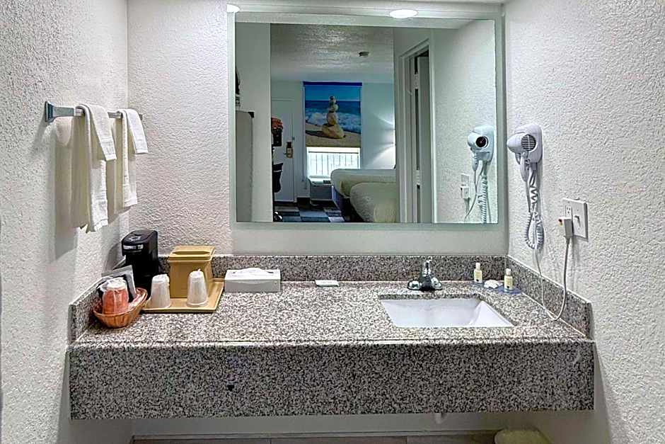 Days Inn by Wyndham Eglin AFB