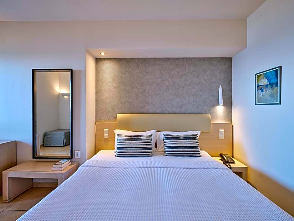 Photo 1 of 6 of 1 Double Bed or 2 Beds, Garden View