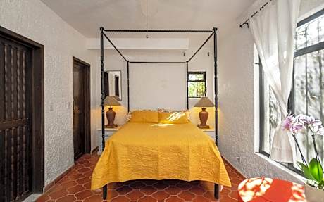Junior Suite with Pool View
