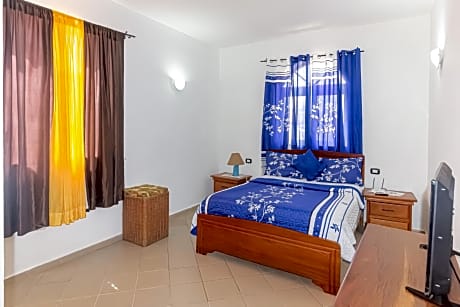 One-Bedroom Apartment (2 Adults)