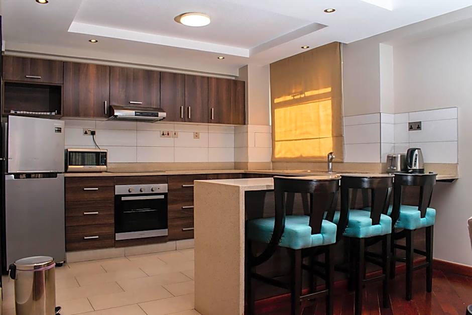 Longonot Place Serviced Apartment-Nairobi, City Centre CBD