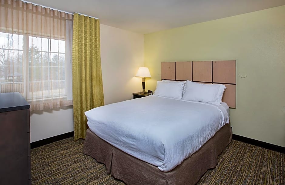 Candlewood Suites Bowling Green