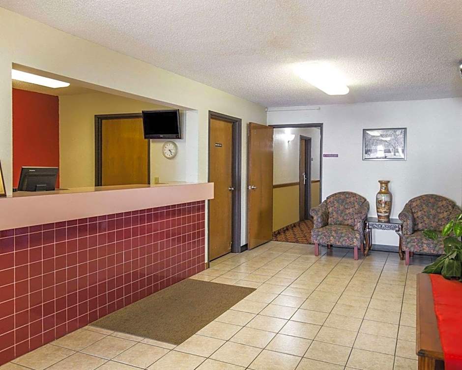 Rodeway Inn Cedar Rapids Westdale