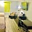 Montgomery Inn & Suites
