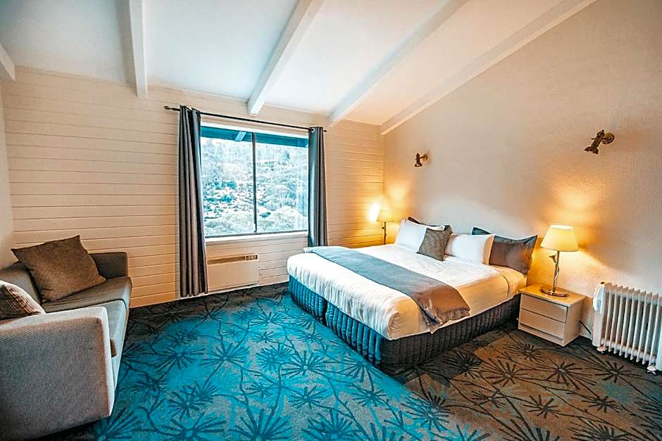 Bernti's Mountain Inn